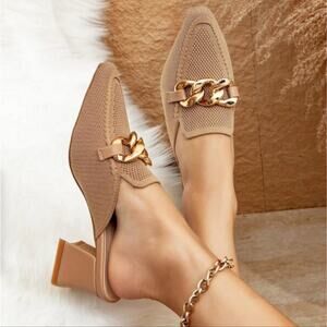 Newbella New Mousse Fit Pointed Toe Heeled Mules Apricot Chain Size 8